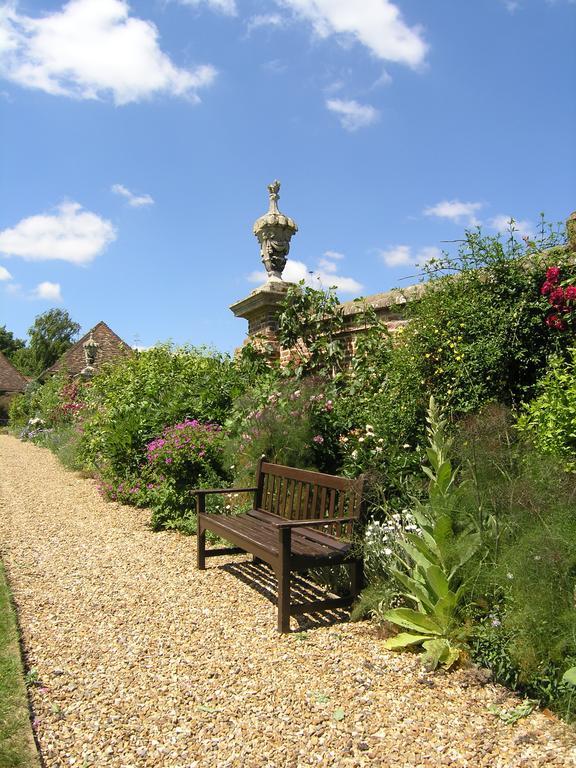 Madingley Hall Bar Hill Экстерьер фото
